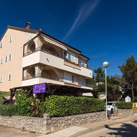 Bed & Breakfast Mario Krk Town Bagian luar foto