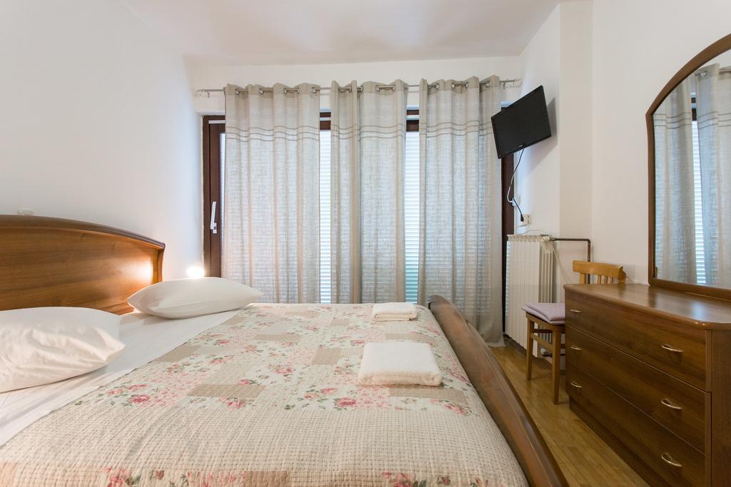 Bed & Breakfast Mario Krk Town Ruang foto