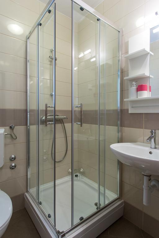 Bed & Breakfast Mario Krk Town Bagian luar foto