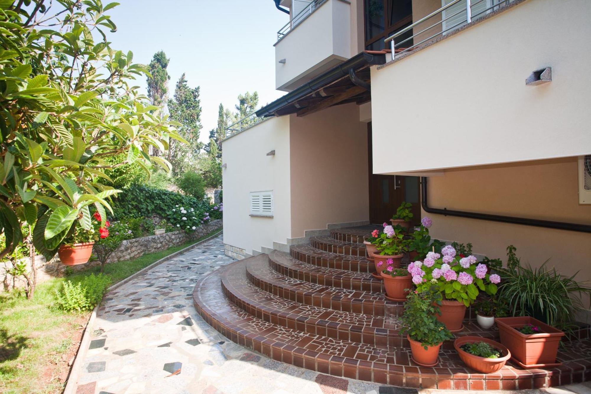 Bed & Breakfast Mario Krk Town Bagian luar foto