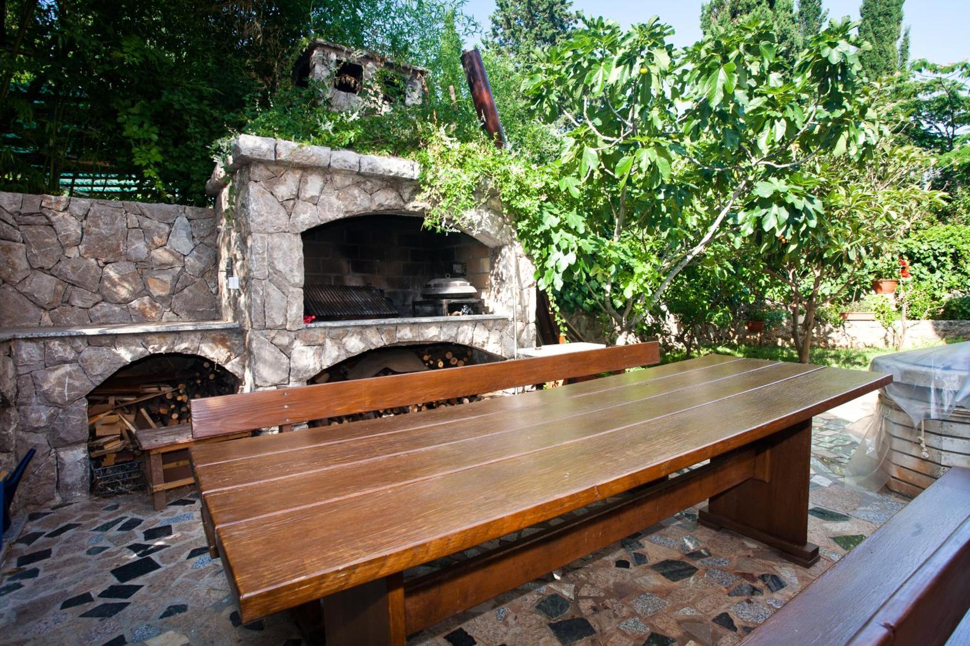 Bed & Breakfast Mario Krk Town Bagian luar foto